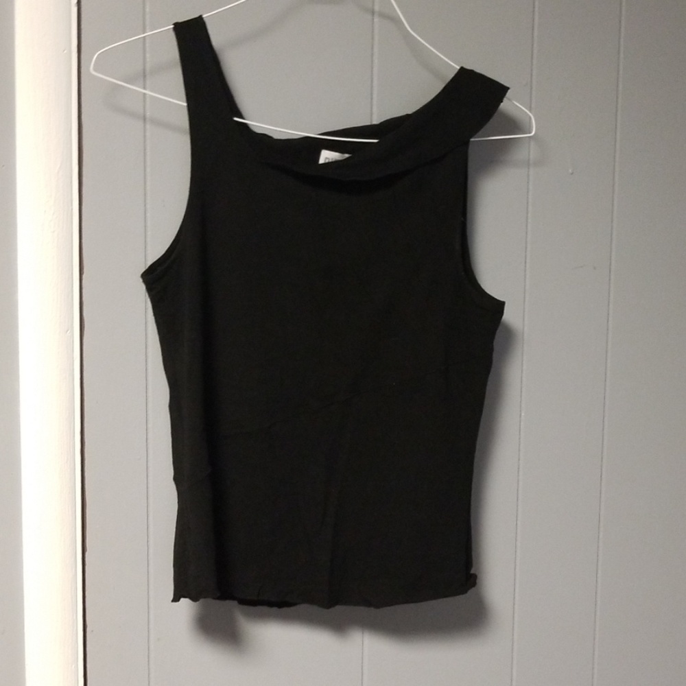 Assymerical CITY DKNY top. L